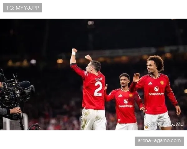 曼联防线失误频繁，防守稳定性问题持续显现