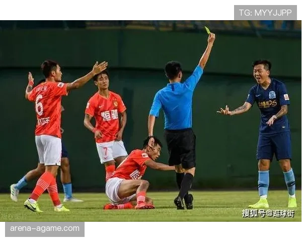 第四官员在裁判体系中的职责与权限：换人、记时与技术区管理